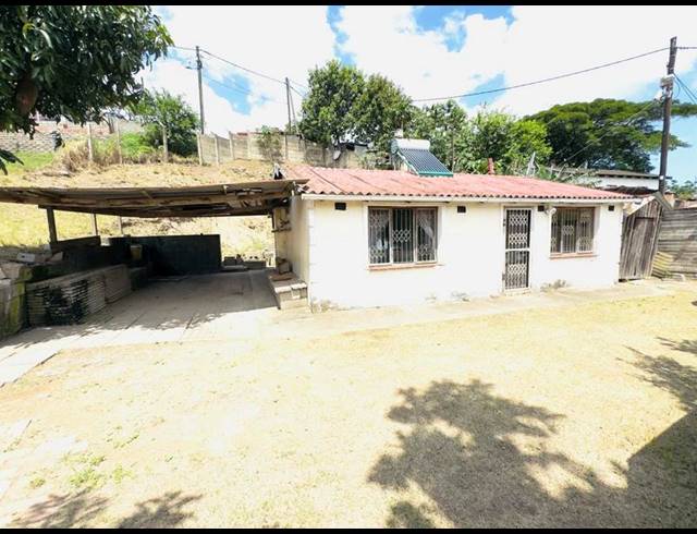 2 BEDROOM HOUSE FOR SALE IN UMLAZI Q